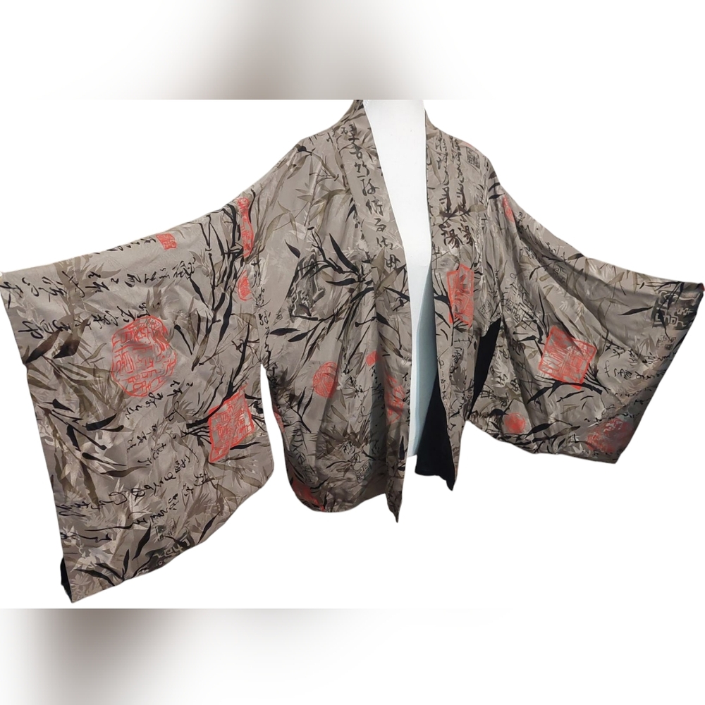 Elegant Women's Kimono Cardigan Chicos Size Medium